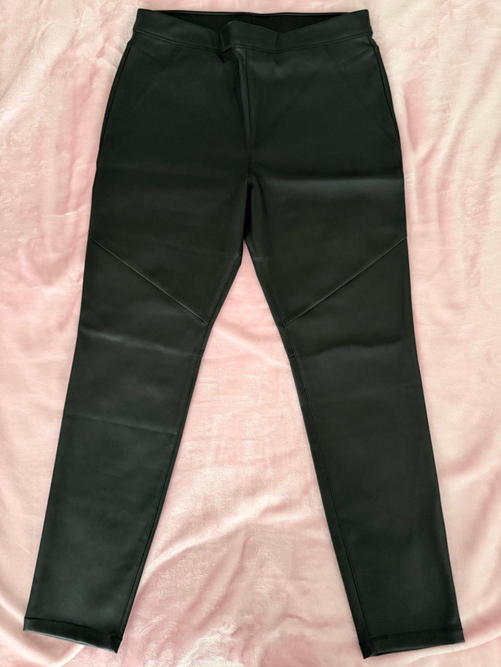 Free People black leggings with olive knit with brown leather logo tag